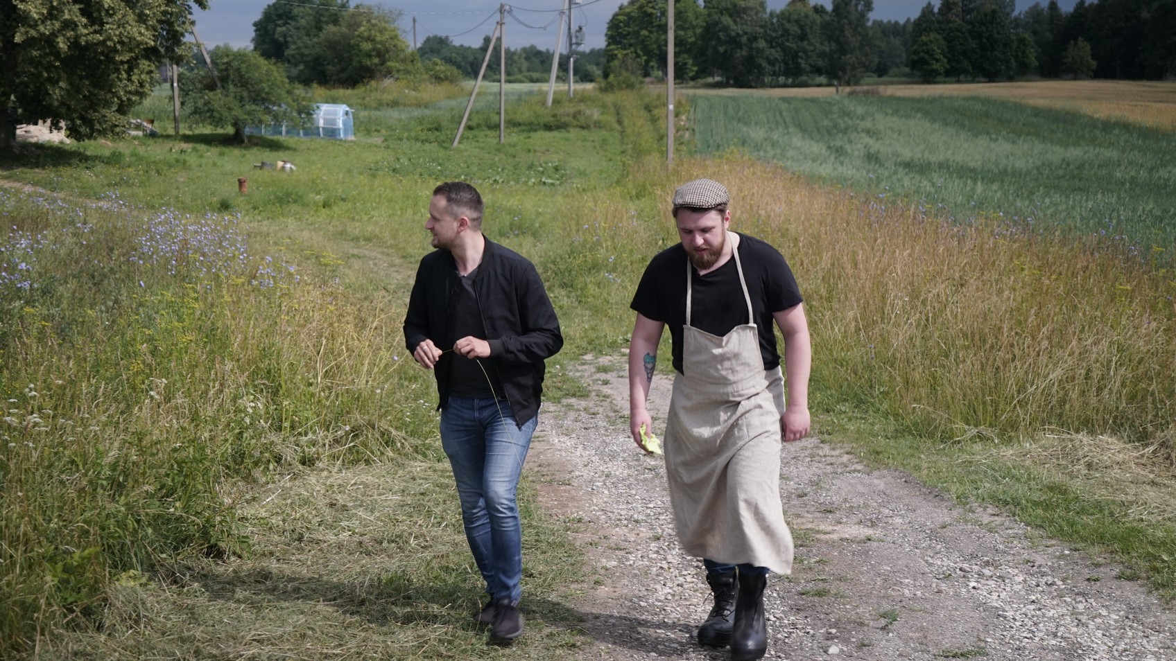 Po Aukštaitiją keliaujantis M. Katleris rado ypatingą vietą – per pusdienį aplankė 5 dvarus