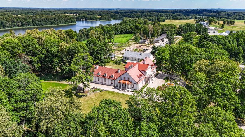 
Karaliaus Mindaugo karūnavimo iškilmės Ilzenbergo dvare                