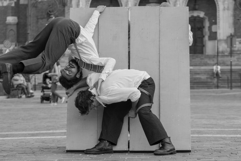 Į Klaipėdą kviečia spalvingasis gatvės teatrų festivalis „Šermukšnis“