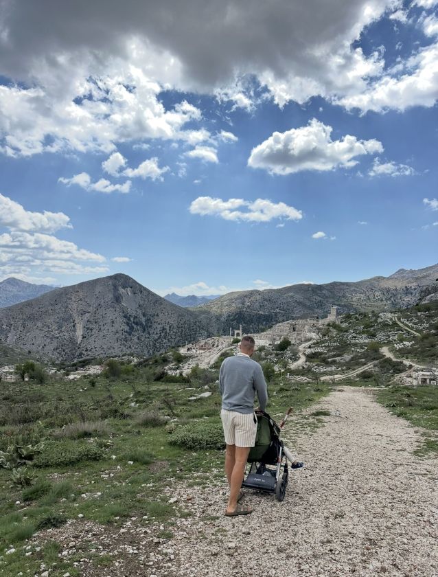 Ramybė lagamine: kaip pasiruošti kelionei be rūpesčių, arba nepamiršk Europos sveikatos draudimo kortelės