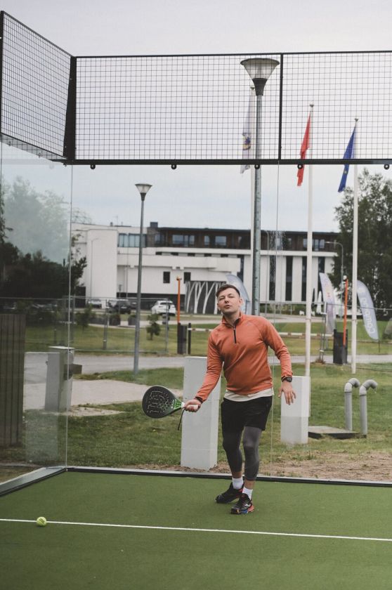 Birštonas papildė sporto infrastruktūrą: atidaryti pirmieji kurorte padelio teniso kortai